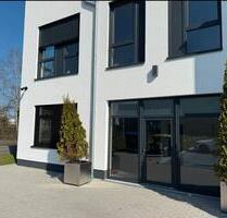 Büro Gewerbeeinheit in Rosbach - 11,00&nbsp;EUR Kaltmiete, ca.&nbsp; 11,00&nbsp;m&sup2; in Rosbach vor der Höhe (PLZ: 61191)