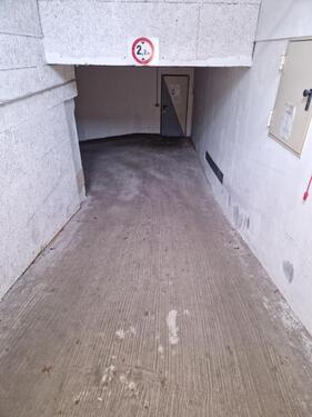 Foto - PKW Tiefgarage Stellplatz Parkplatz Garage Friedrich Str