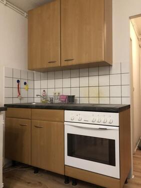 Foto - Günstige 1-Zi.-Wohnung, vollmöbliert, EBK, Tiefgaragen-Stpl.