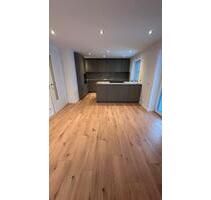 Erstbezug - Kernsanierte 2,5-Zimmerwohnung mit großem Balkon - Oberviechtach