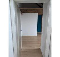 Vermiete ein WG Zimmer - 450,00&nbsp;EUR Kaltmiete, ca.&nbsp; 100,00&nbsp;m&sup2;&nbsp;Wohnfl&auml;che in Traunreut (PLZ: 83301) Irsing
