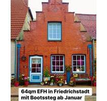 Einfamilienhaus in Friedrichstadt mit Bootssteg 3-4 Zi Wohnung