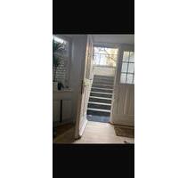 Einliegerwohnung Tiefparterre mit eigenem Eingang Bad und Küche - Berlin Charlottenburg-Wilmersdorf