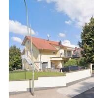 5-Zimmer Dachgeschosswohnung mit Terrasse & Garten in Altenstadt