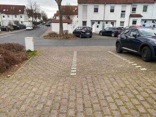 Foto - Stellplatz PKW Garage Wohnmobil Wohnwagen Boot KFZ Stellplätze