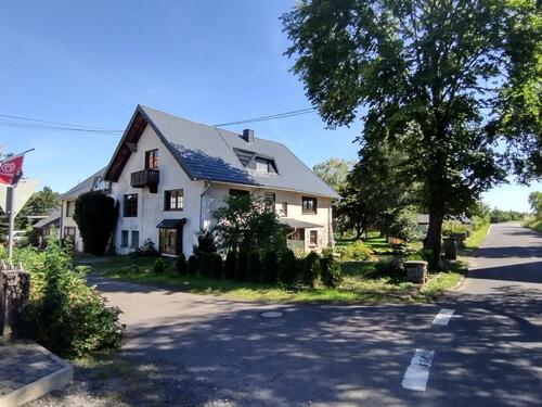 Foto - 2 Immobilien mit weiteren Bauplätzen auf 6000 qm in Meudt