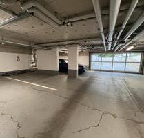 Tiefgaragenstellplatz in 80939 München-Freimann zu vermieten