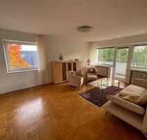 Frisch renovierte 4-Zi-Whg im Grünen, neue EBK, Balkon - Bonn Hardtberg