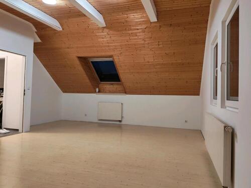 Foto - 2 Zimmer Dachgeschoßwohnung zur Miete in Blaubeuren