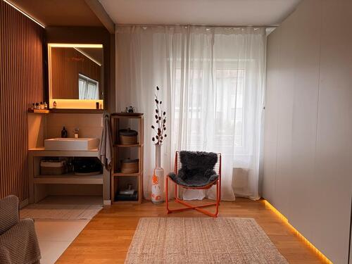 Foto - Stilvolle Designwohnung (ca. 84 qm) mit offenem Bad und EBK