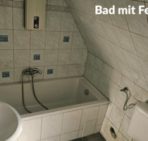 Charmante 3-Zimmer-Dachgeschosswohnung mit zusätzlicher Nebenfläc - Augsburg