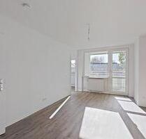Moderne 1-Zimmer-Wohnung mit EBK und großem BALKON - Rendsburg
