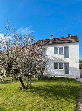 Foto - Einfamilienhaus mit großem Garten