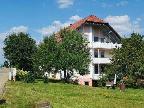 Foto - Schöne 4-Z-Whg mit EBK, 2 Balk., Gar. Stellpl. Kellerteil