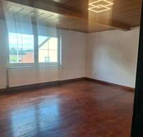 Wohnung in Teublitz-Saltendorf - 1.300,00&nbsp;EUR Kaltmiete, ca.&nbsp; 140,00&nbsp;m&sup2; in Teublitz (PLZ: 93158)