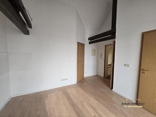 Foto - 2 Zimmer Dachgeschoßwohnung in Bitterfeld-Wolfen