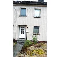 Gepflegtes Reihenmittelhaus in guter Lage in Moers - Duisburg Hochheide