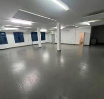 TOP sanierte 400m2 Halle Büros in historischem Ambiente ! - Radevormwald