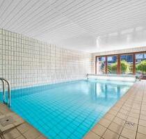 Nordsee, 3-Zi. Ferienwohnung , 70 m² mit Balkon, Pool im Haus - Büsum