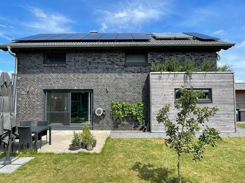 Foto - Modernes Einfamilienhaus - 1.340,00&nbsp;EUR Kaltmiete, ca.&nbsp; 116,00&nbsp;m&sup2;