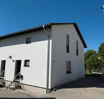 Schöne große Doppelhaushälfte - 2.200,00 EUR Kaltmiete, in Gablingen (PLZ: 86456)