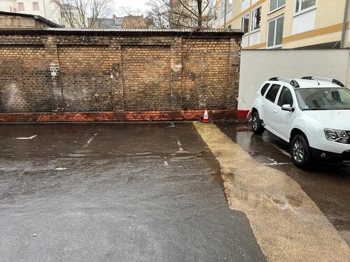Foto - Pkw Stellplatz ab 1.3.2026 zu vermieten