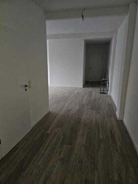 Foto - Geräumige und lichtdurchflutete Wohnung in zentraler Lage