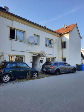 Foto - Zwei Familienhaus (Renovierung bedürftig)