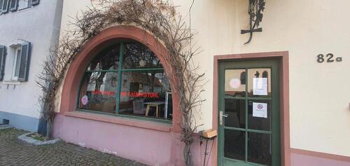 Foto - 1 Raum mit Abtrennung 2 Toletten und Kammer zu vermieten