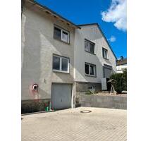 4-Zimmer-Wohnung mit Garten, Balkon, Garage & Stellplatz - Borchen