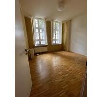 Praxisraum in Gütersloh - hell, zentral, im Altbau