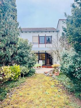 Foto - Reihenhaus + Garten in FRA 5,5Zi 112qm VK im Bieterverfahrenn