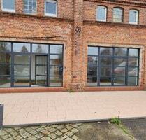 Großzügige 5 Raum-Wohnung mit Terrasse zu vermieten - Güstrow