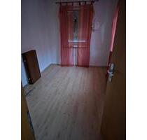 Unterstellplatz - 70,00&nbsp;EUR Miete, in Hallstadt (PLZ: 96103)