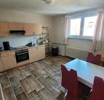 Dachgeschosswohnung 66m2 2Zimmer Küche Bad mit Fenster - Haina (Kloster)