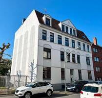 Lichtdurchfluteter Altbau in Heppens: 3 Zi. + Balkon - Wilhelmshaven