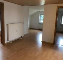 *Sanierte Single-Wohnung* 94353 Irschenbach, inkl. Stellplatz - Haibach
