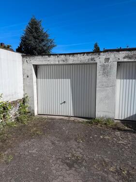 Foto - Trockene Garage mit Strom in ruhigem Hinterhof