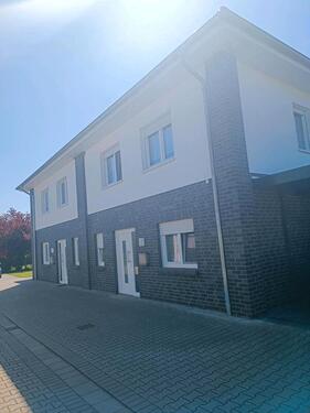 Foto - Schwaförden – Moderne Doppelhaushälfte mit EBK Wohnung