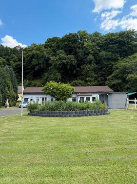 Foto - Provisionsfrei! Haus mit 2 Wohnungen und erschlossenem Baugrund!