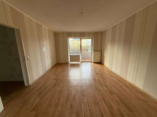 Foto - großzügige drei Zimmer Wohnung - 645,00&nbsp;EUR Kaltmiete, ca.&nbsp; 80,71&nbsp;m&sup2;