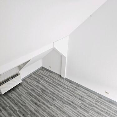 Foto - Dachgeschoßwohnung in Haßloch zur Miete