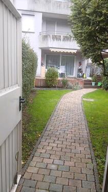 Foto - Erdgeschoss Wohnung mit Garten und Garage