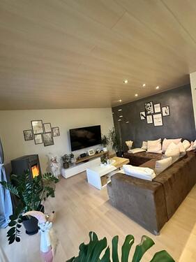 Foto - Maisonette-Wohnung mit EBK, Balkon, Garage & PKW Stellplatz