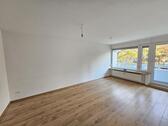 Foto - Attraktive 2-Zi. Wohnung mit zwei Balkonen und neuer Einbauküche in Nürnberg