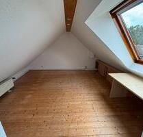 Dachgeschosswohnung - 750,00&nbsp;EUR Kaltmiete, ca.&nbsp; 55,00&nbsp;m&sup2; in Bremen (PLZ: 28197) Häfen