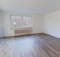 Große 3-Zimmer-Wohnung mit BALKON, EINBAUKÜCHE und BADEWANNE - Rendsburg