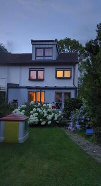 Foto - Komplett modernisierte und energieeffiziente Doppelhaushälfte