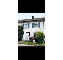 Kernsaniertes Reihenmittelhaus in ruhiger Wohngegend - Oberndorf am Neckar