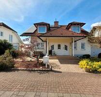 Freistehendes Einfamilienhaus mit Solaranlage in begehrten Lage - Neustadt an der Weinstraße